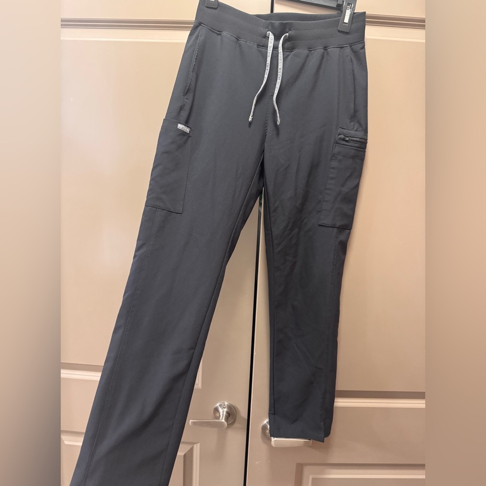Landau Forward moisture wicking, stretchy Women’s Black Scrub Pants S